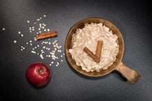 Load image into Gallery viewer, Tactical Foodpack Oatmeal and Apples 90g
